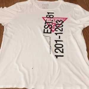 T shirt brand guess sz medium